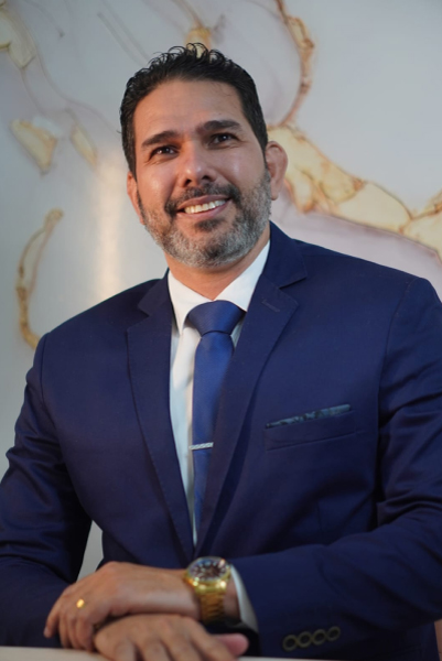 Dr. Osmel Mayol, reumatologista da NUMIDES